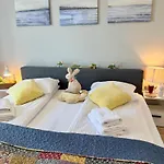 Apartment Al- Dom Zefir Z Dostepem Do Basenu , Sauny, Jacuzzi